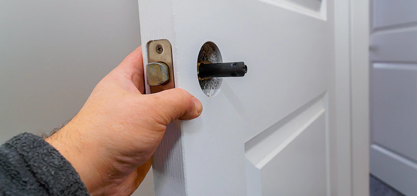 Nighttime Locksmith For Lock Repair in Glen Ellyn