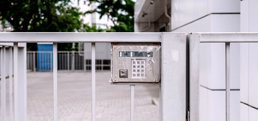 Gate Locks For Metal Gates in Glen Ellyn