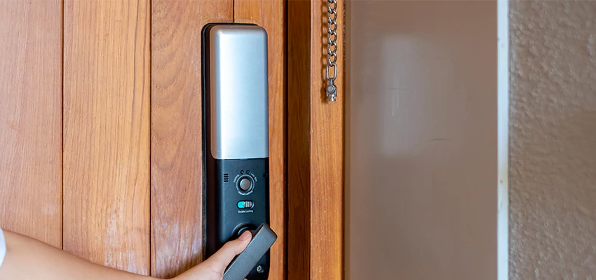 Home Security Electronic Locks Upgrades in Glen Ellyn